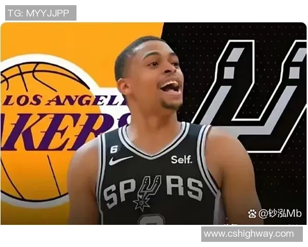 林书豪在湖人对阵快船的精彩表现引发球迷热议与期待